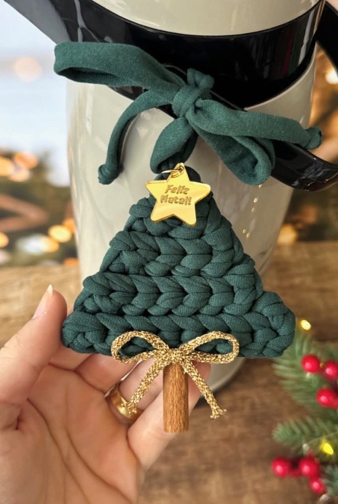 Árbol navideño tejido en trapillo como inspiración estacional